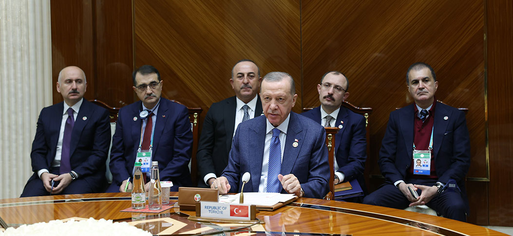 Cumhurbaşkanı Erdoğan, Türkiye-Azerbaycan-Türkmenistan Devlet Başkanları Birinci Zirvesi'nde konuştu
